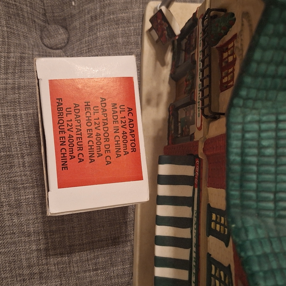 Collectibles - Picture 9 of 9